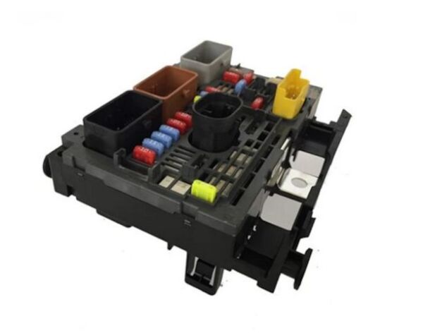 SİGORTA TABLASI PEUGEOT 5008